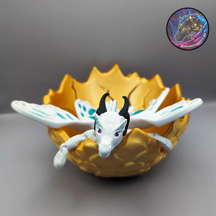 Dragon Egg Dragon Display Bowl – Fantasy-Inspired Décor