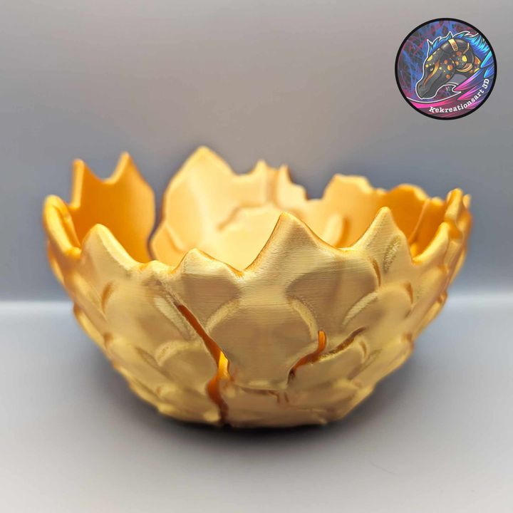 Dragon Egg Dragon Display Bowl – Fantasy-Inspired Décor
