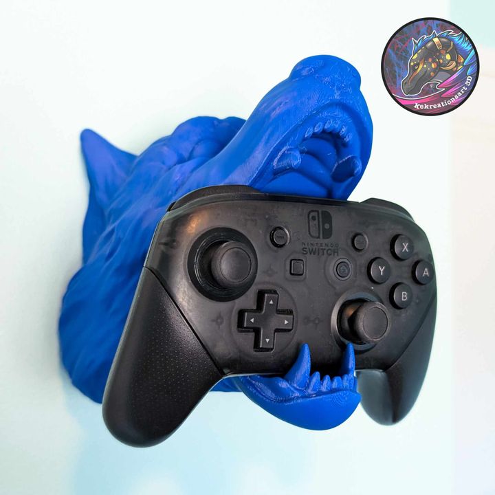 Wolf Head Controller Holder – Bold Gaming Desk Accessory