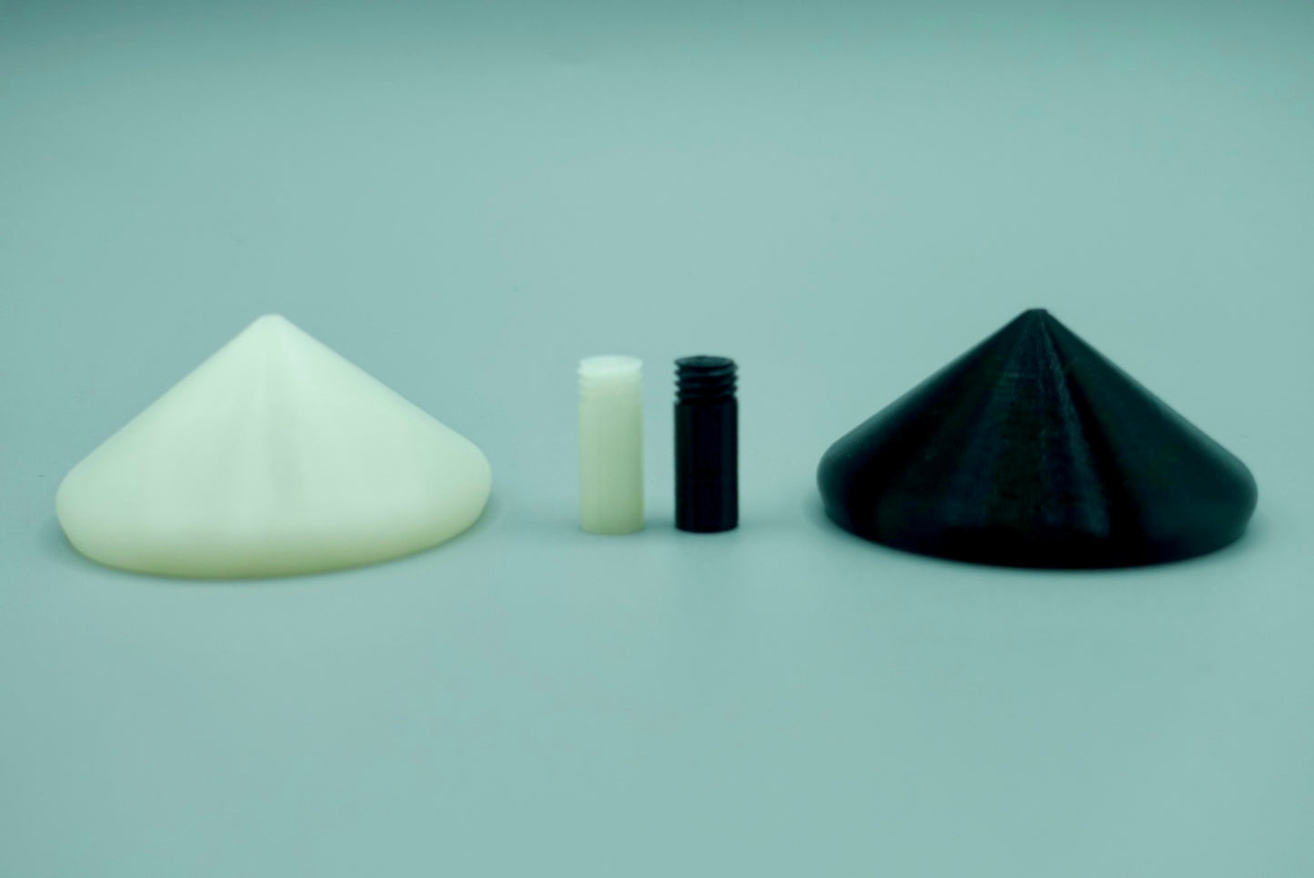 Desktop Spin Toy – Stylish Gaming Decoration
