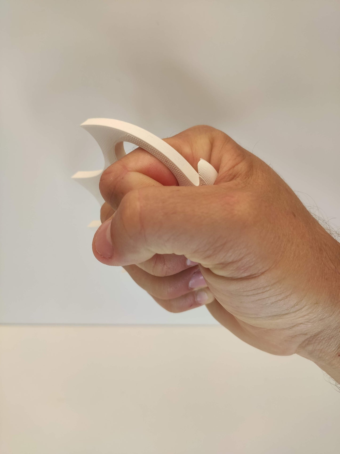 Knuckleduster With Claws Ring Holder