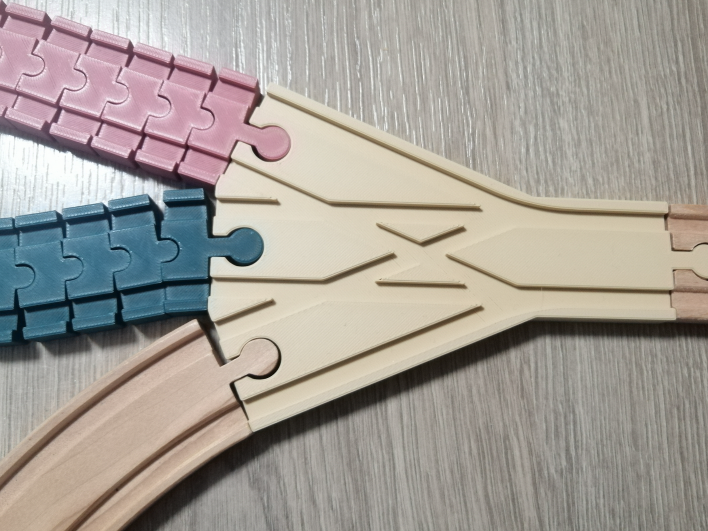 3 To 1 Rail Junction (Ikea, Brio compatible)