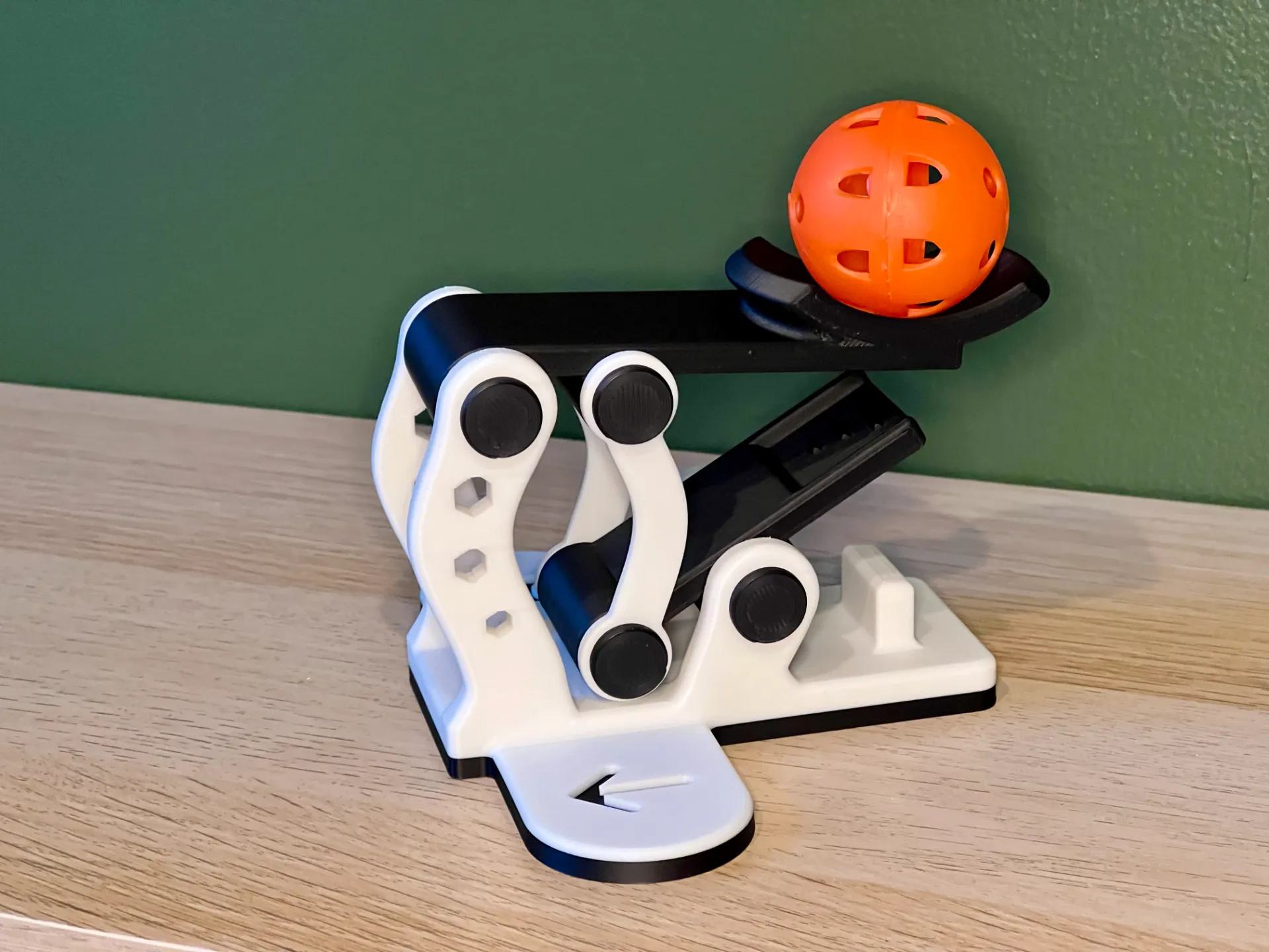 Desktop Pong Accessory – Pingpong Fling
