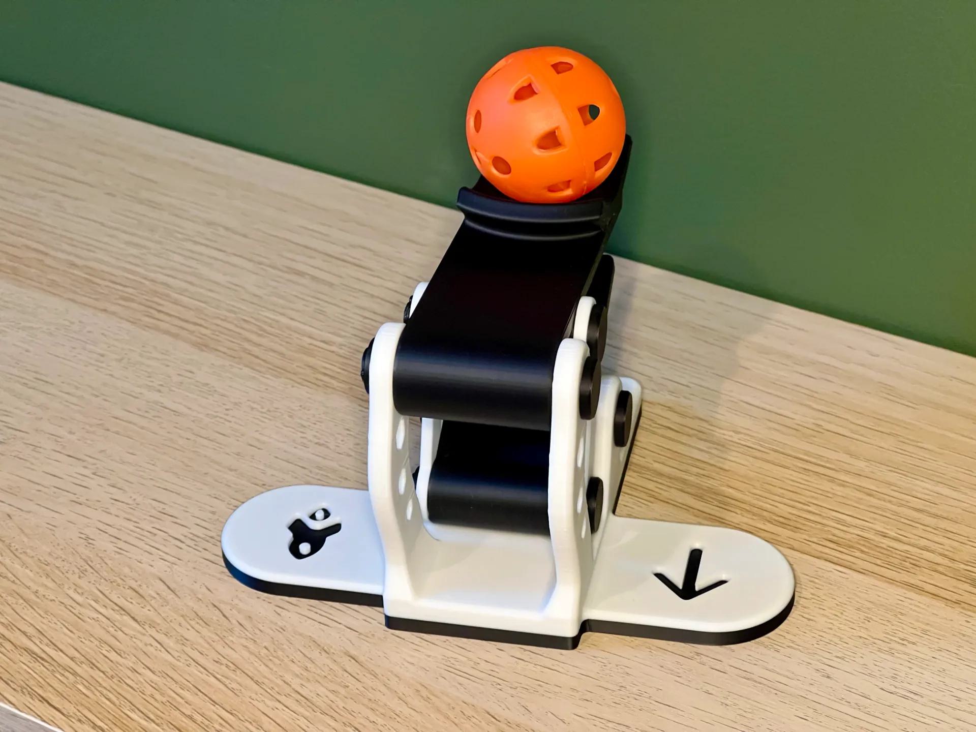 Desktop Pong Accessory – Pingpong Fling