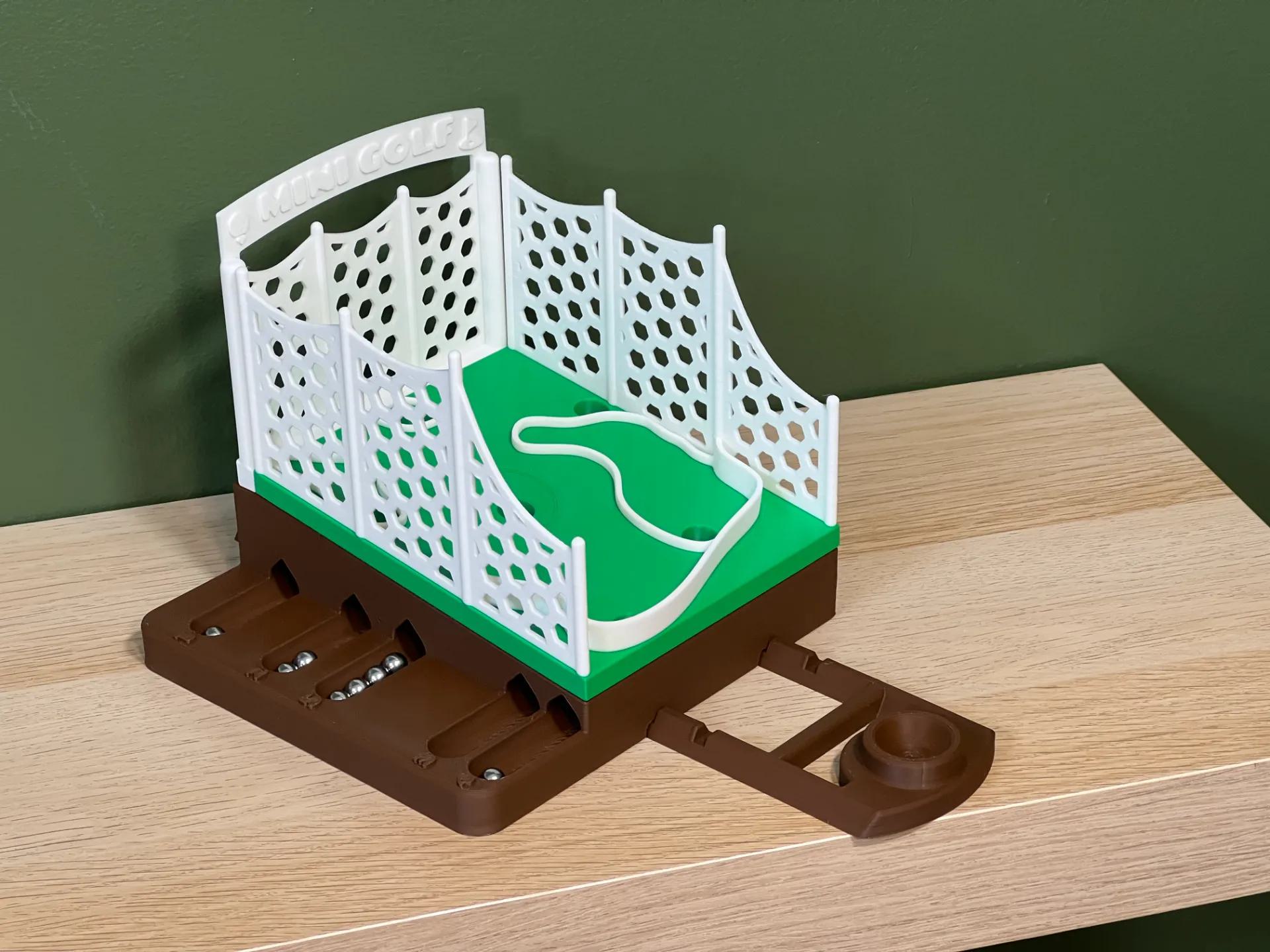 Mini Golf Desktop Game – Stylish TCG-style Fun