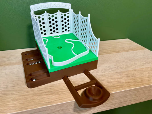 Mini Golf Desktop Game – Stylish TCG-style Fun