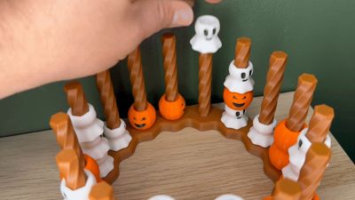 Twisted Connect 4 - Halloween & Regular Designs