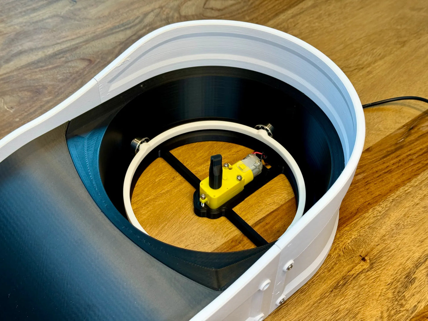 SpinShot – Fast-Paced Spinning Target Game