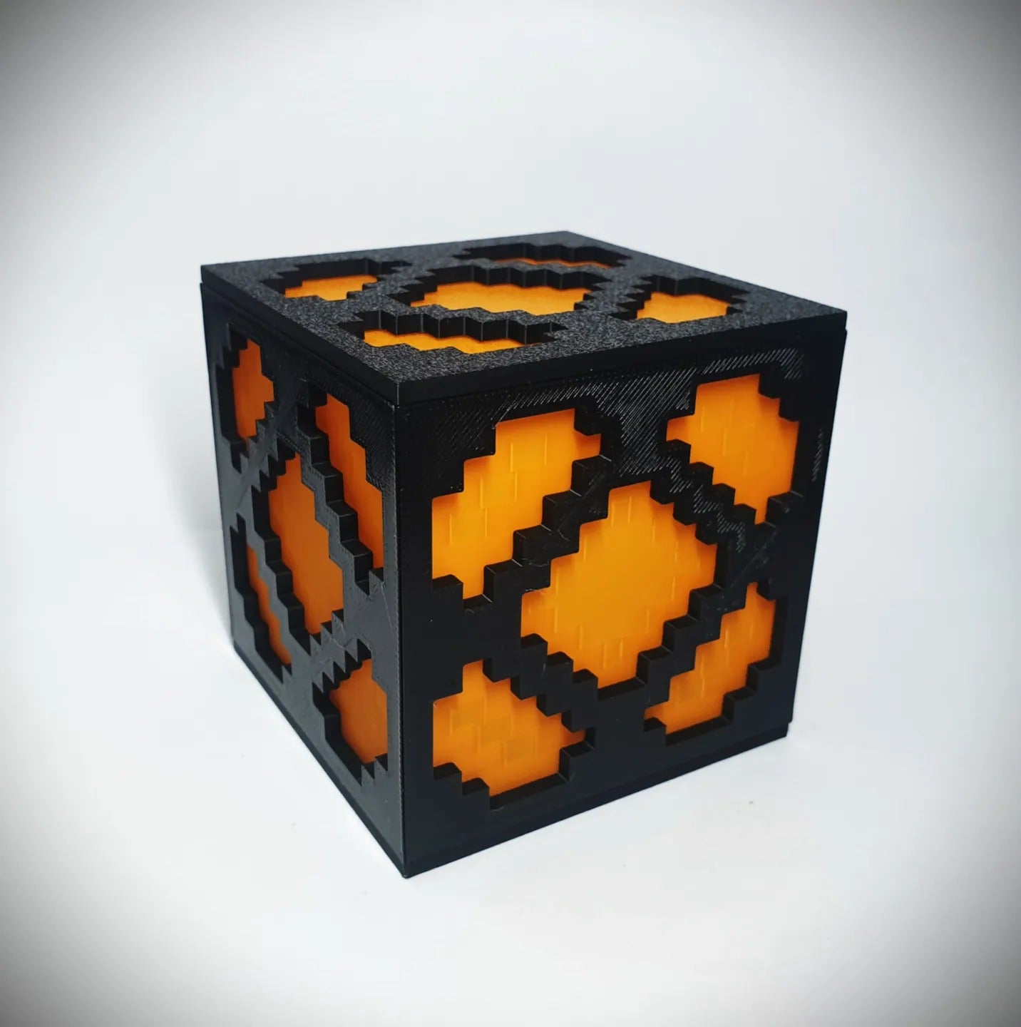 Minecraft Redstone Lamp – Gaming Desk Light & Decor