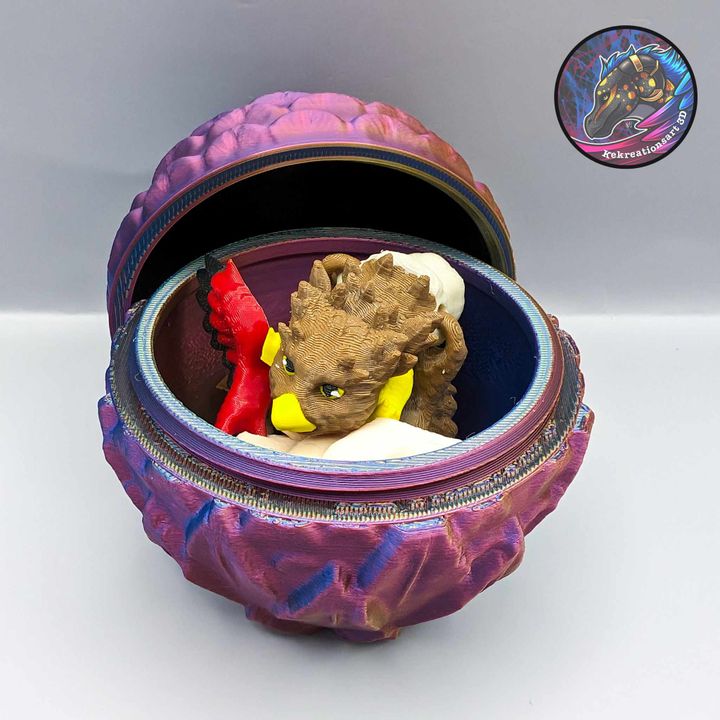 Feather Dragon Egg – Enchanted Fantasy Collectible