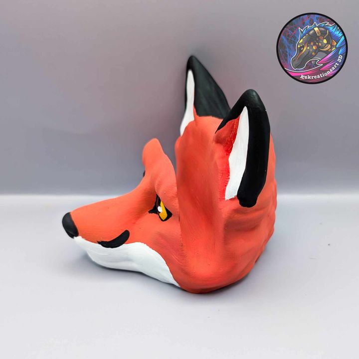 Fox Eyeglasses Holder – Charming Animal-Inspired Stand
