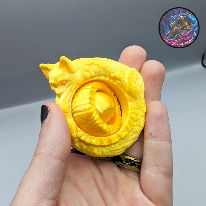 Cat Gyroid Fidget Spinner Keychain – Cute Stress Relief Toy