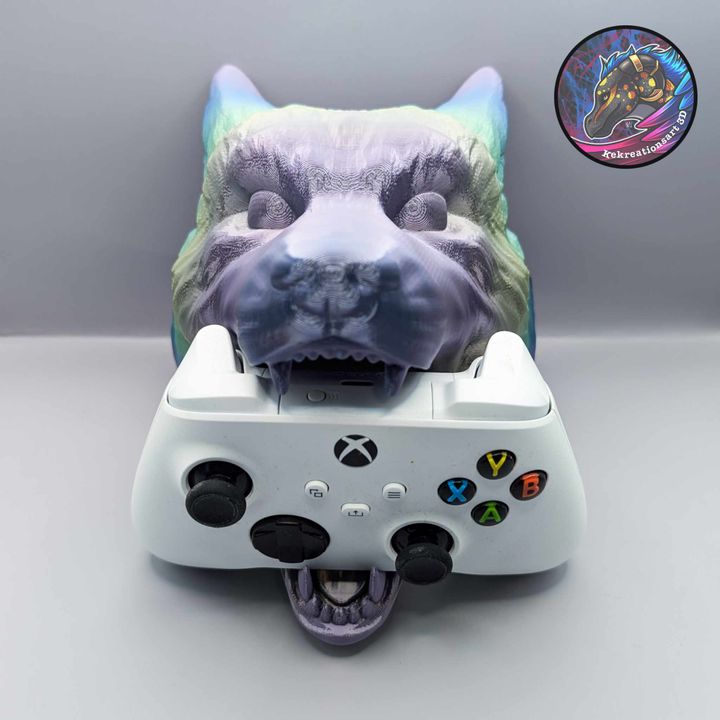 Wolf Head Controller Holder – Bold Gaming Desk Accessory