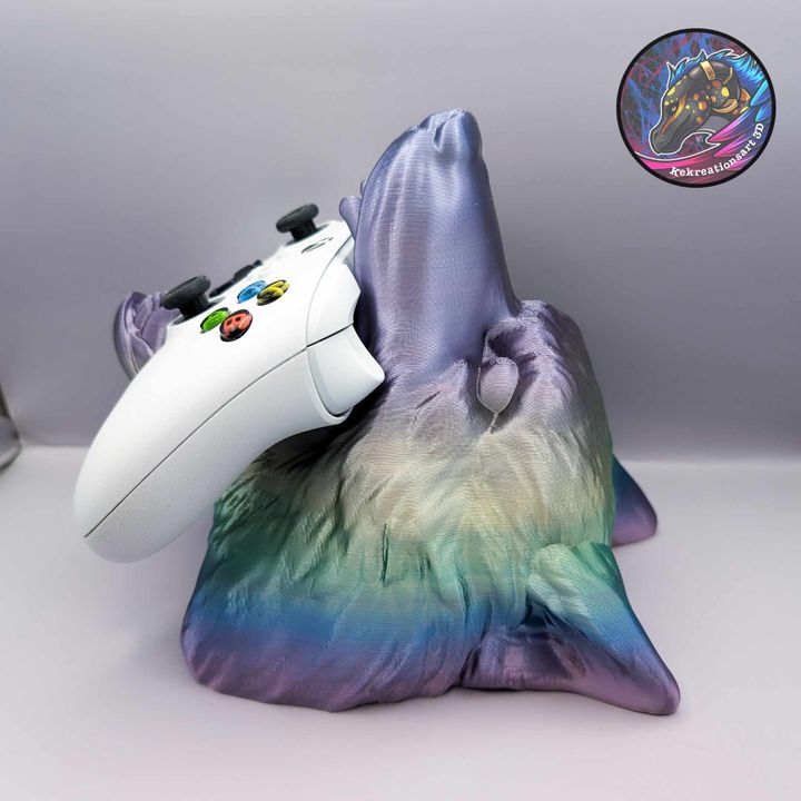 Wolf Head Controller Holder – Bold Gaming Desk Accessory