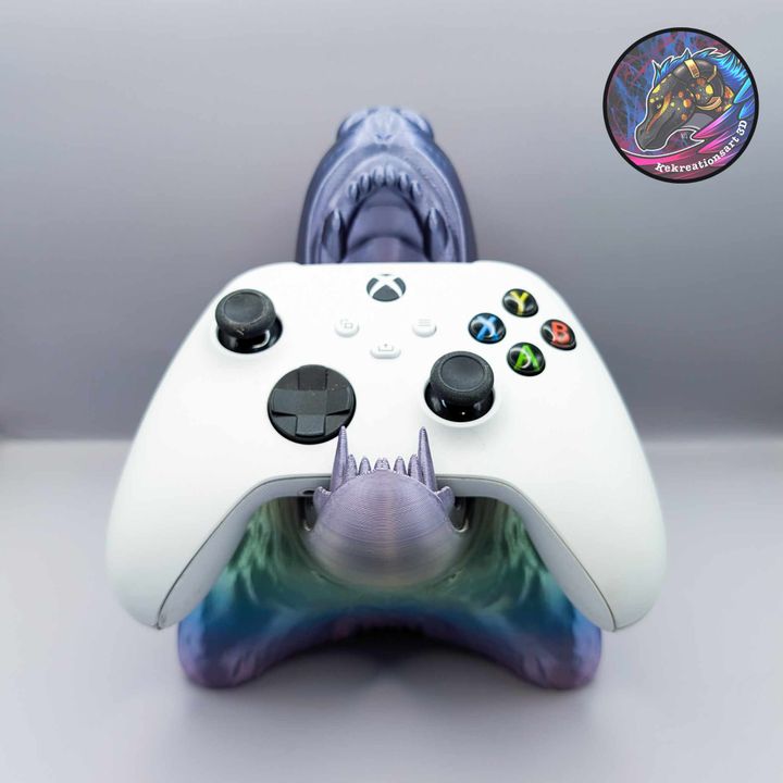 Wolf Head Controller Holder – Bold Gaming Desk Accessory
