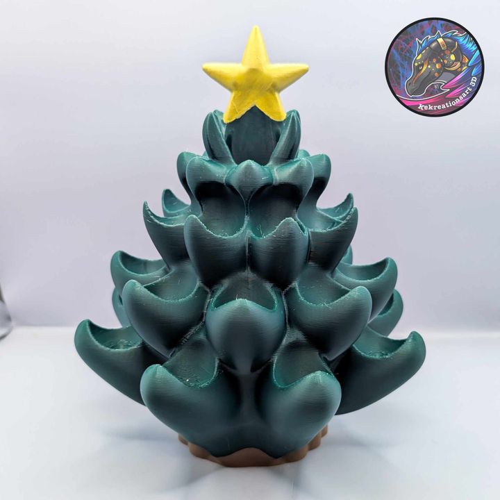 Christmas Tree Dice Tower Holder – Festive RPG Accessory