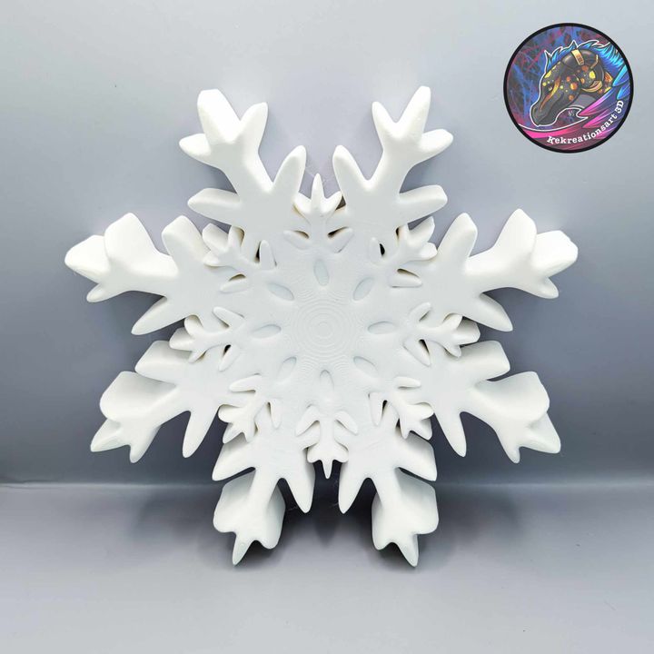 Snowflake Key Bowl – Elegant Winter-Inspired Organizer