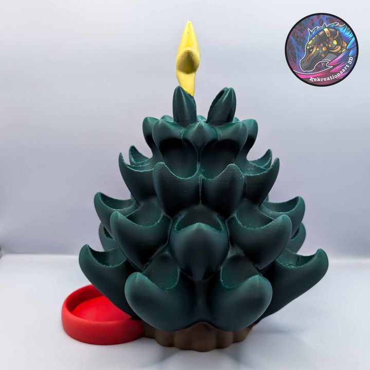 Christmas Tree Dice Tower Holder – Festive RPG Accessory