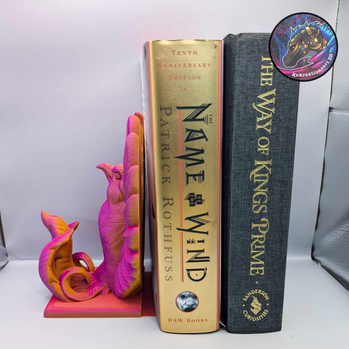 Phoenix Bookend – Elegant Fantasy-Inspired Organizer