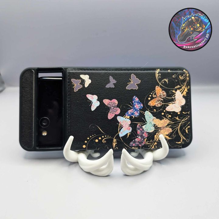 Deer Skull Card and Phone Holder – Rustic Functional Décor