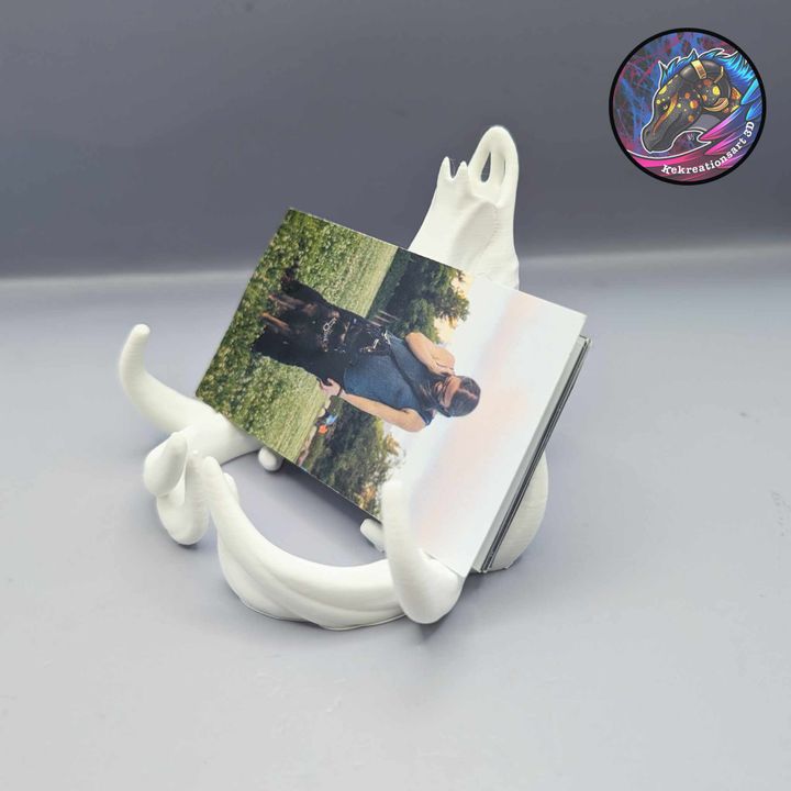 Deer Skull Card and Phone Holder – Rustic Functional Décor