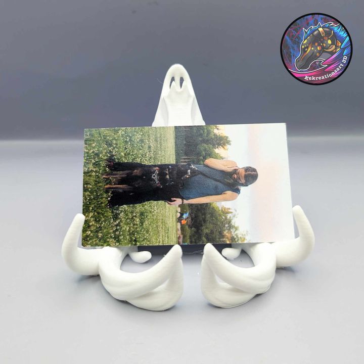 Deer Skull Card and Phone Holder – Rustic Functional Décor