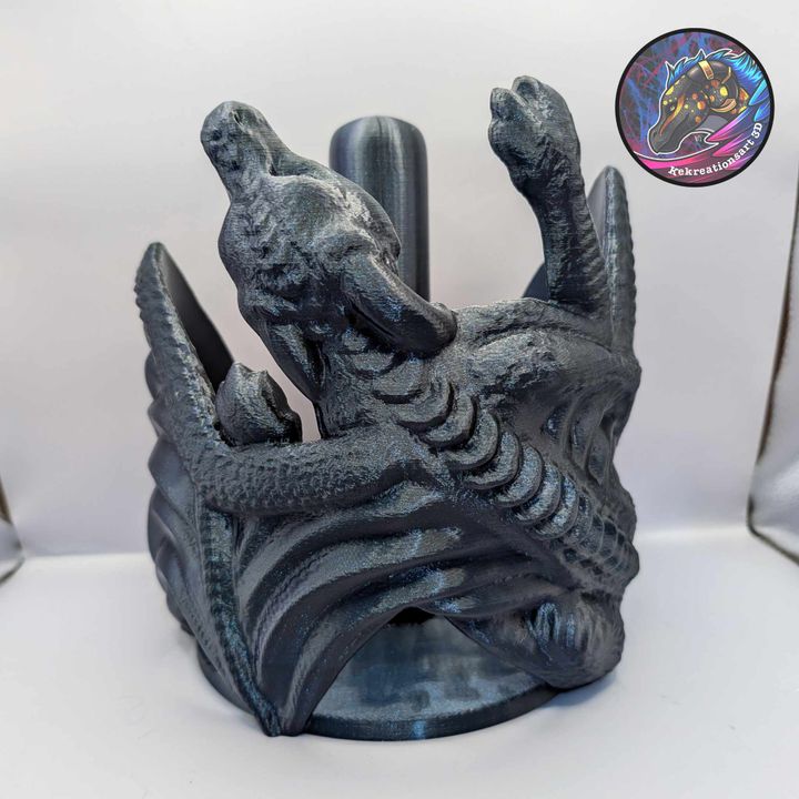 Dragon Paper Towel Holder