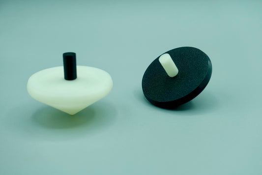Desktop Spin Toy – Stylish Gaming Decoration