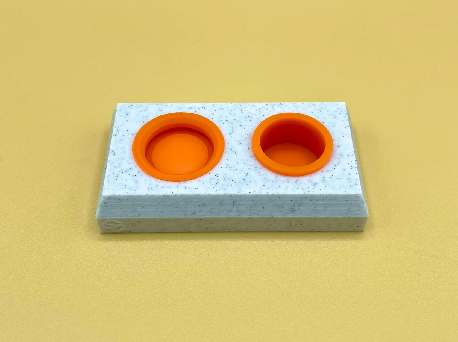 Pearl Marble Display – Cool Gaming Desk Accessory 