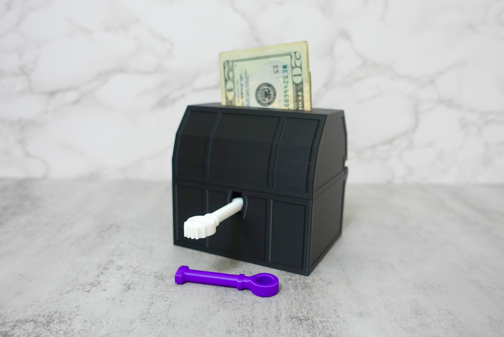 3D Printed Treasure Chest – Functional Key Lock Design