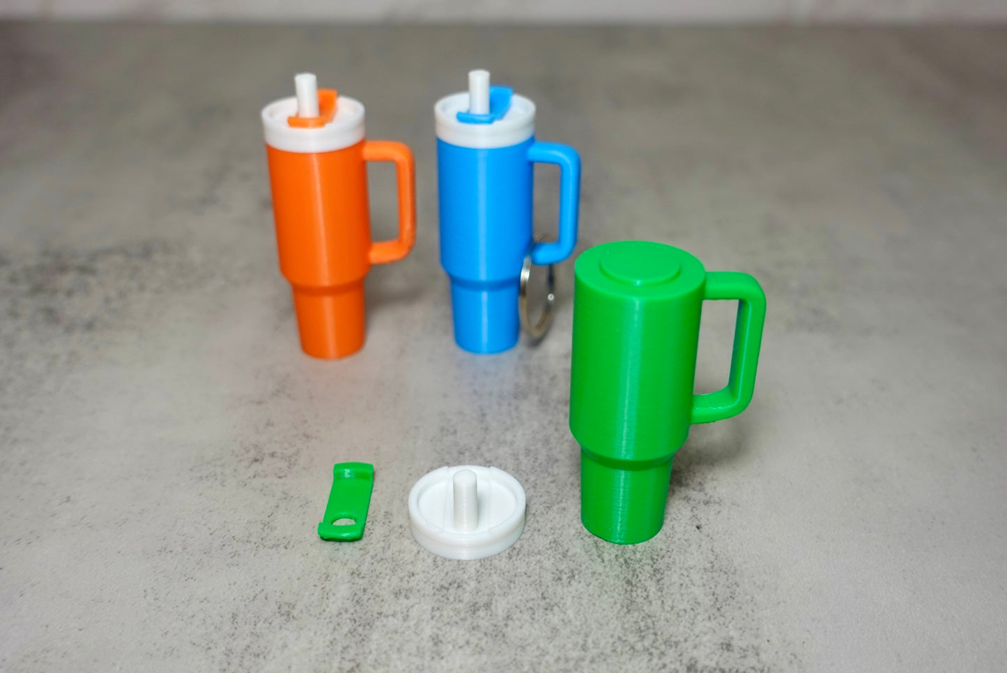 Cup Keychain Accessory – Trendy Gaming & Desktop Decoration