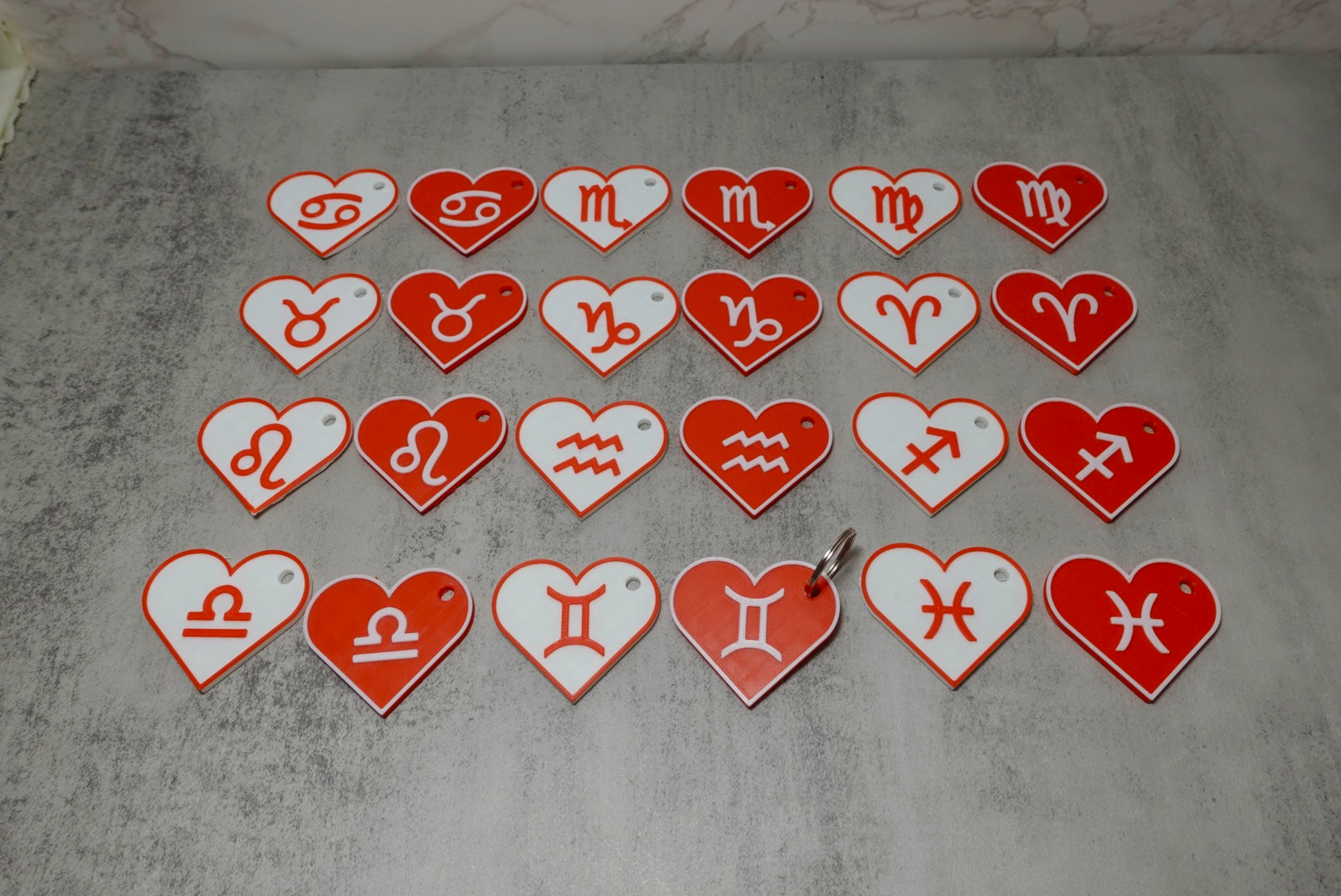 Zodiac Sign Keychain – Heart Accessory for Stylish You