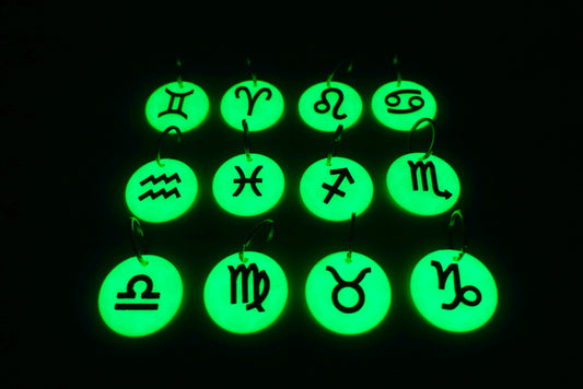 Zodiac Sign Keychain – Stylish Desk & Gaming Accessory