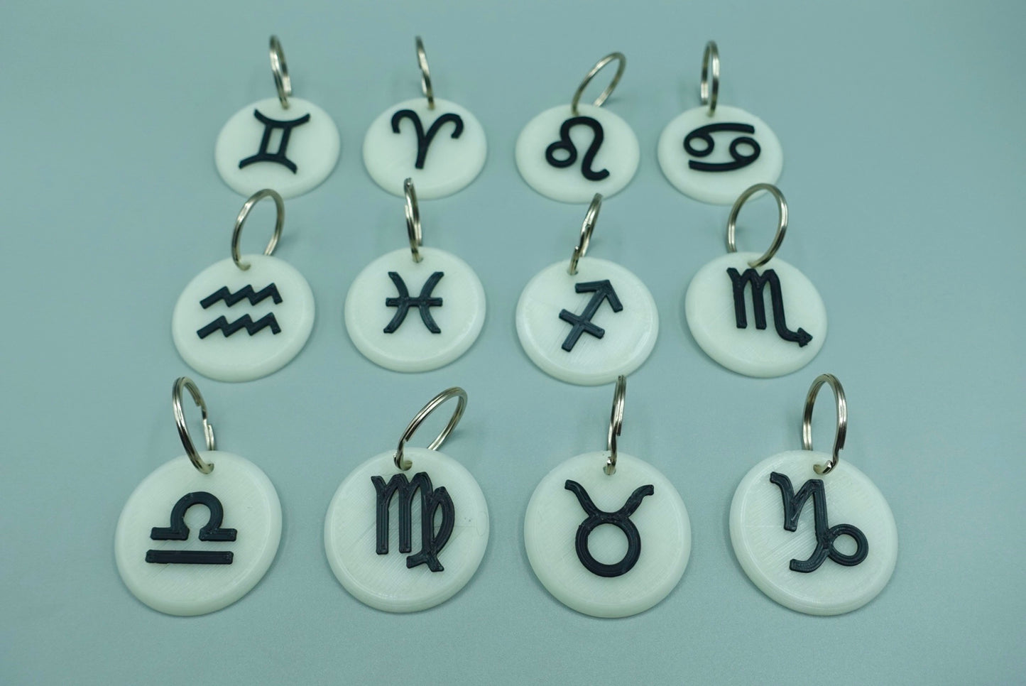 Zodiac Sign Keychain – Stylish Desk & Gaming Accessory