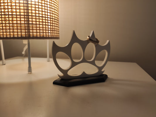 Knuckleduster With Claws Ring Holder