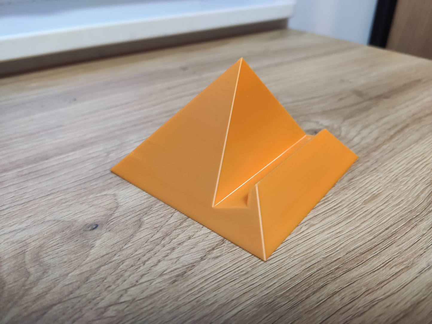 Pyramid Phone Stand