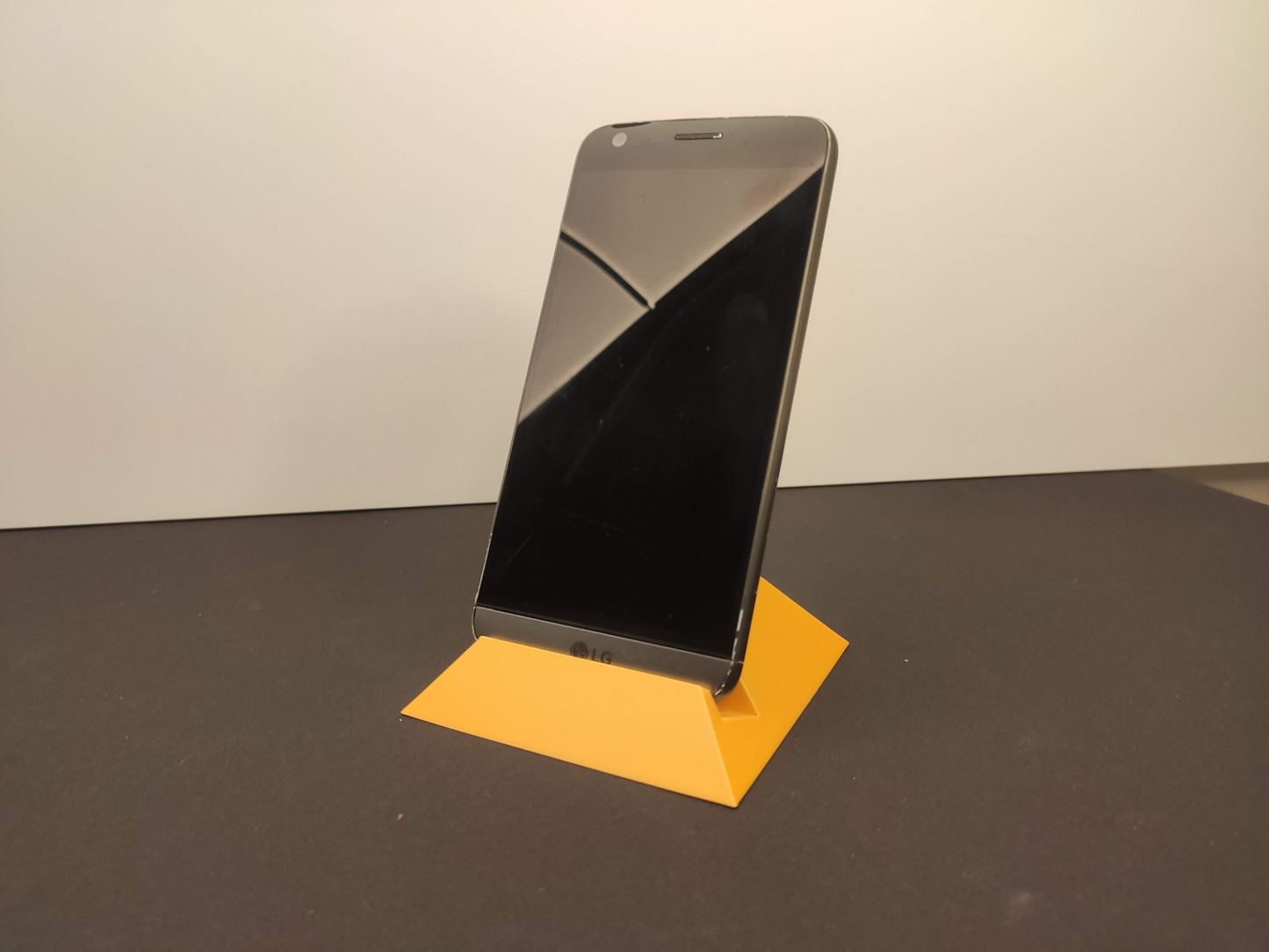 Pyramid Phone Stand