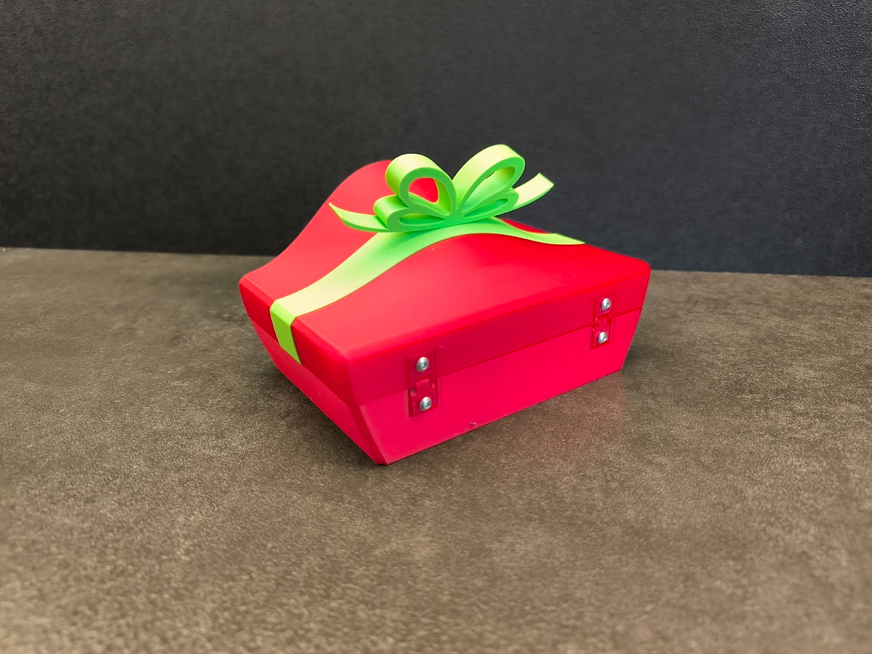 Mimic Gift Box